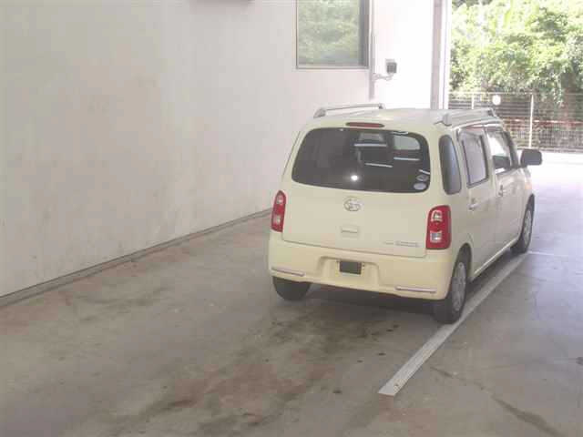 DAIHATSU MIRA 2010