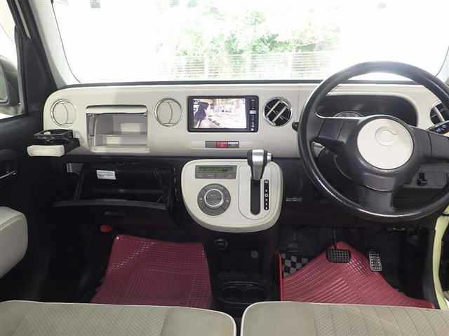 DAIHATSU MIRA 2010
