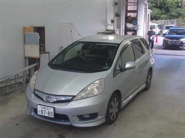 HONDA FIT SHUTTLE 2013