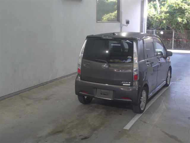 DAIHATSU MOVE 2011
