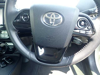 TOYOTA PRIUS 2019
