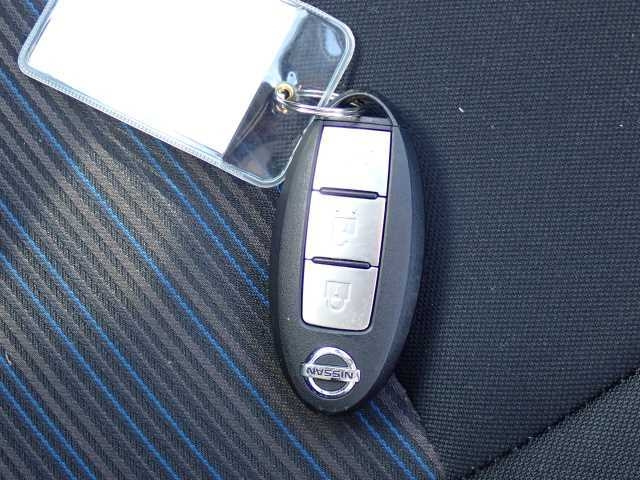 NISSAN LEAF 2020