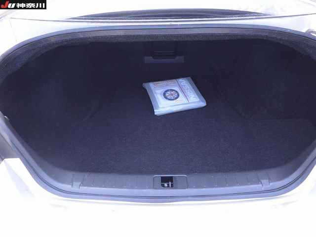 NISSAN FUGA 2016