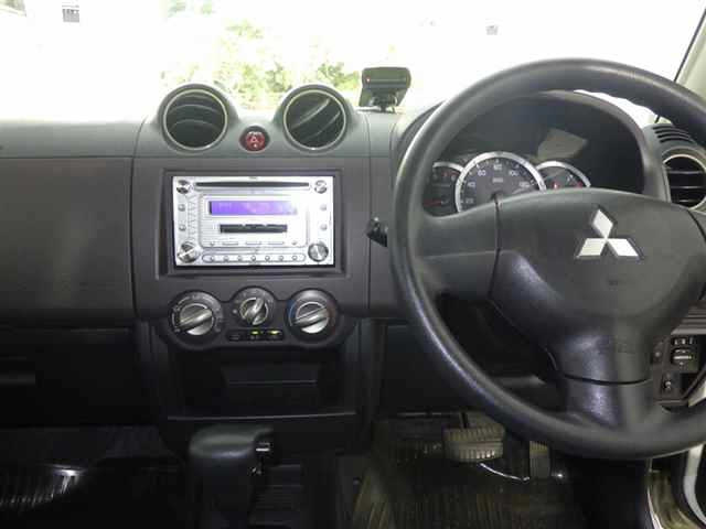 MITSUBISHI PAJERO MINI 2010