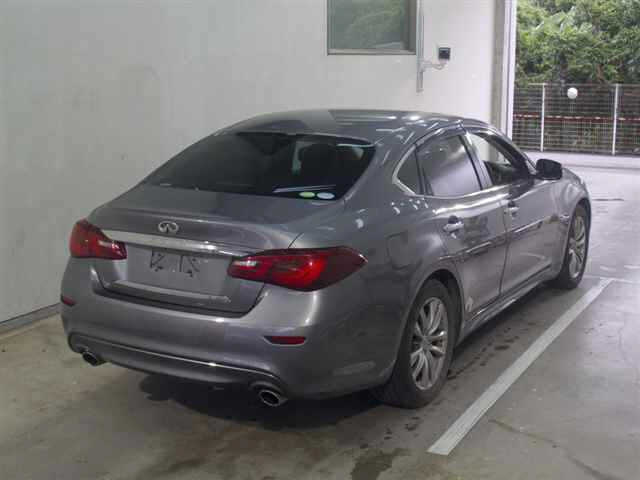 NISSAN FUGA 2016
