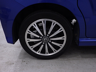 HONDA N BOX 2015