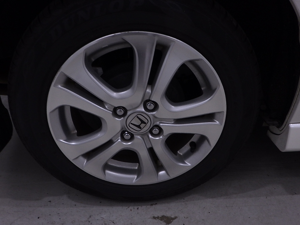 HONDA FIT SHUTTLE 2011