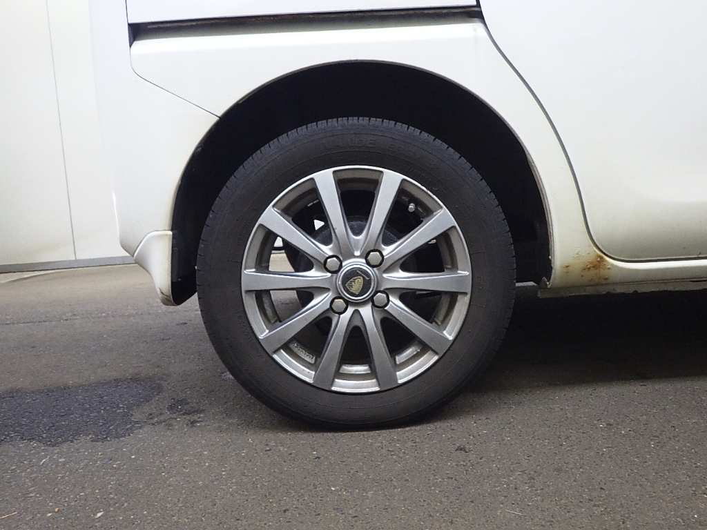 DAIHATSU TANTO 2014