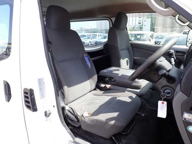 NISSAN CARAVAN VAN 2014
