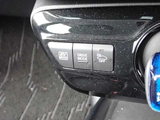 TOYOTA PRIUS 2020