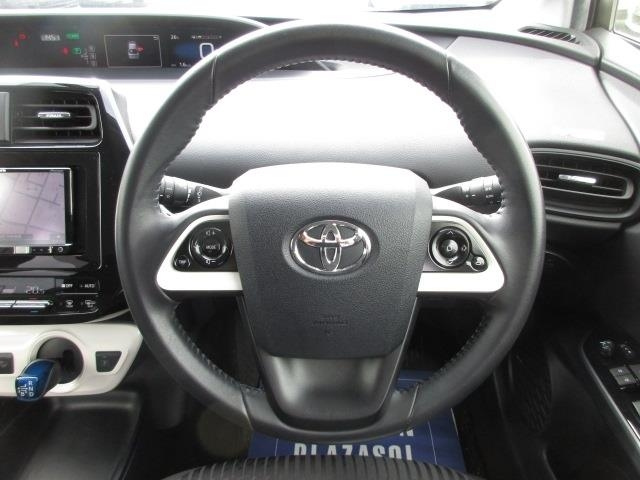 TOYOTA PRIUS 2018