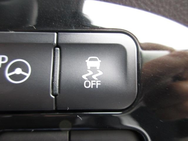 TOYOTA PRIUS 2018