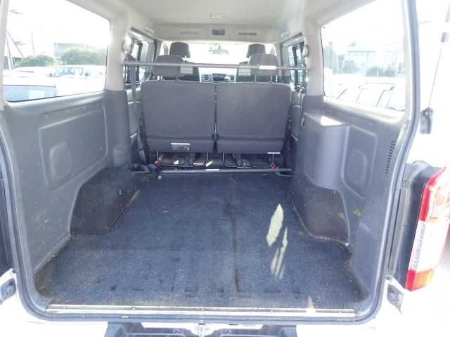 NISSAN CARAVAN VAN 2017