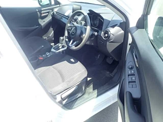 MAZDA DEMIO 2019