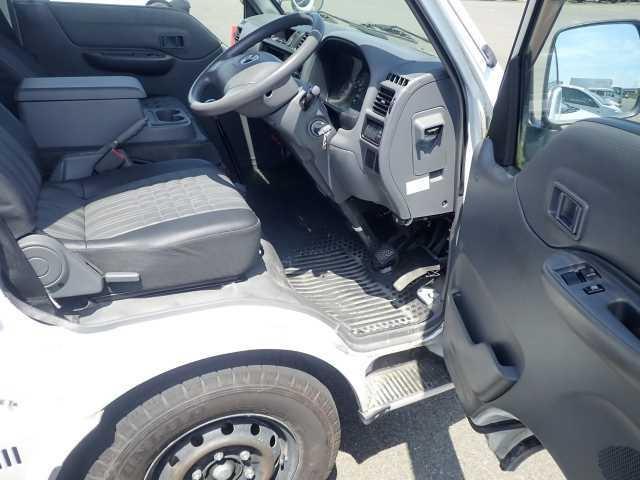 MAZDA BONGO VAN 2019