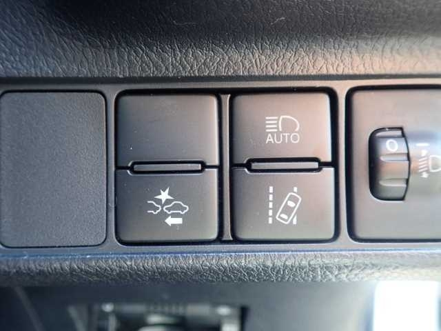 TOYOTA COROLLA FIELDER 2018