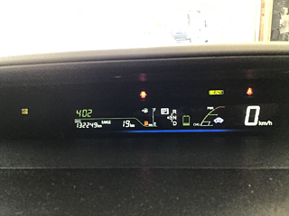 TOYOTA PRIUS ALPHA 2012
