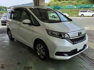 HONDA FREED 2023