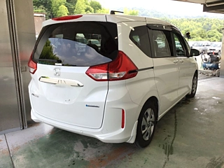 HONDA FREED 2023