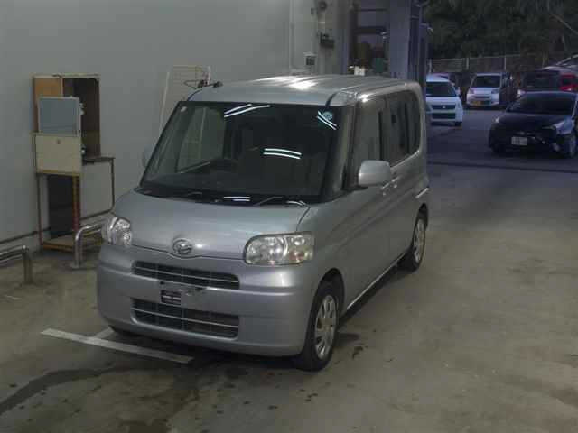 DAIHATSU TANTO 2013