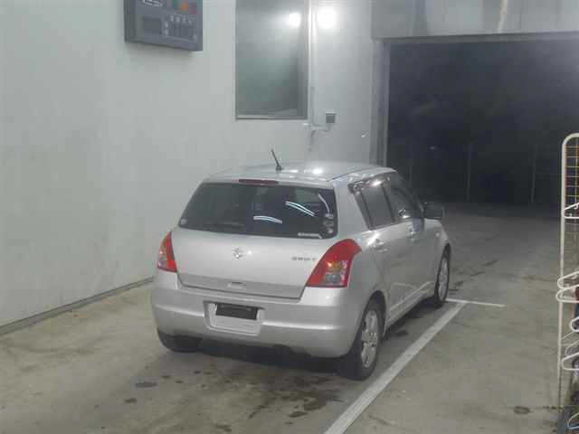 SUZUKI SWIFT 2010