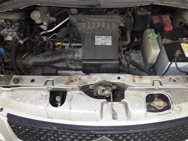 SUZUKI SWIFT 2010