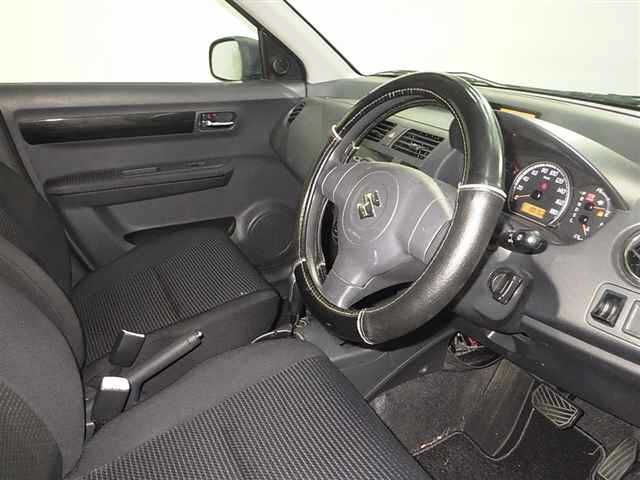 SUZUKI SWIFT 2010