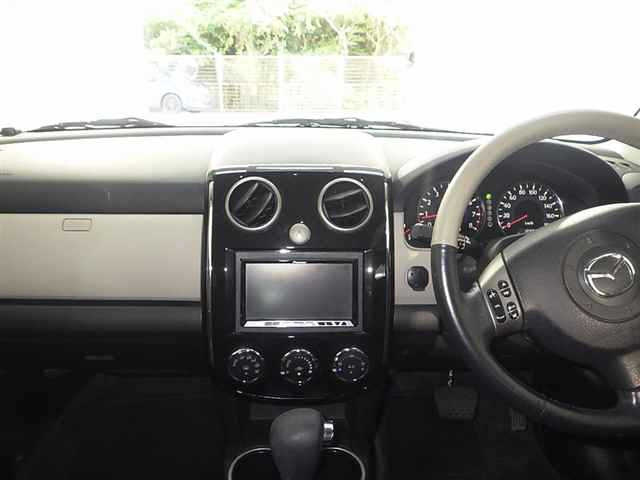 MAZDA VERISA 2013