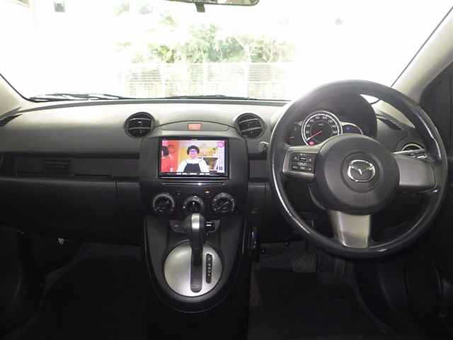 MAZDA DEMIO 2013