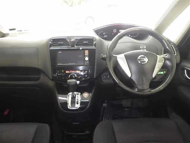 NISSAN SERENA 2013