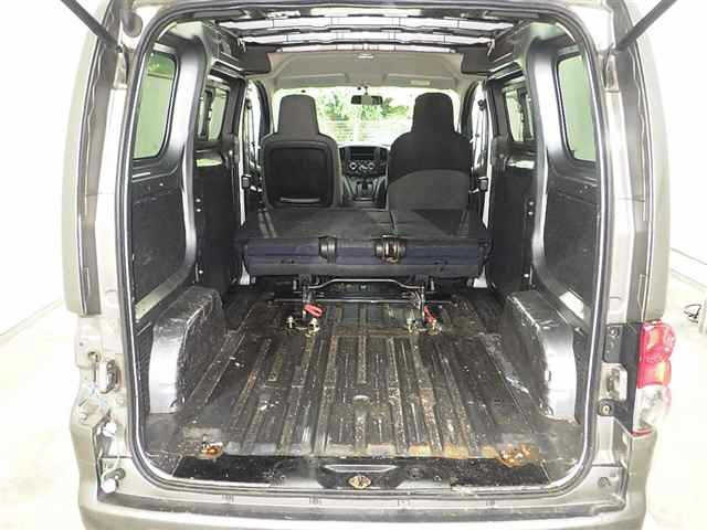 NISSAN NV200 2012
