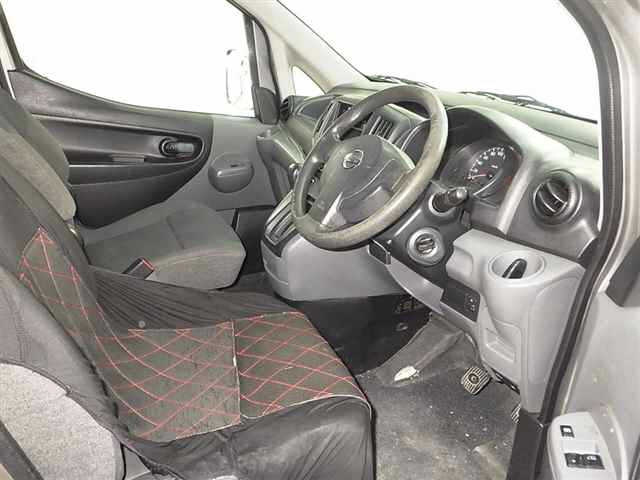 NISSAN NV200 2012