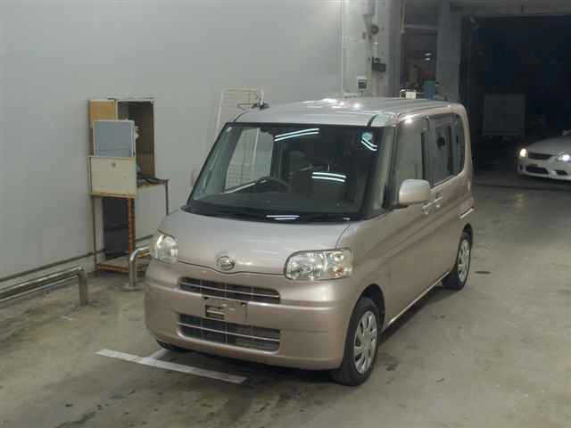 DAIHATSU TANTO 2013