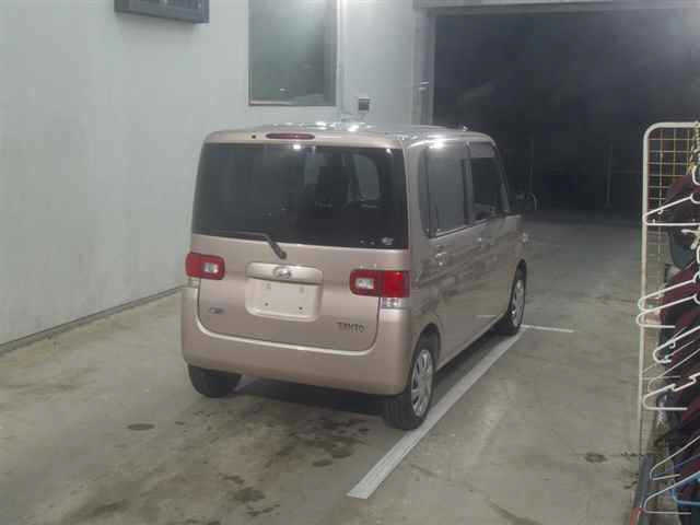 DAIHATSU TANTO 2013
