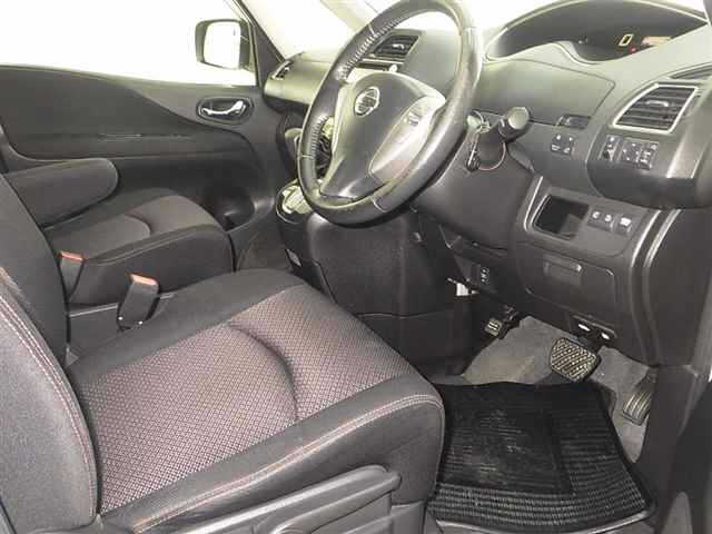 NISSAN SERENA 2013