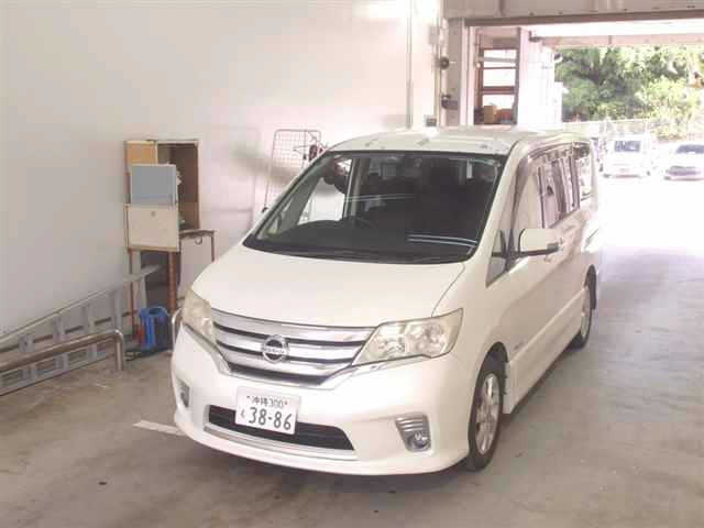 NISSAN SERENA 2013