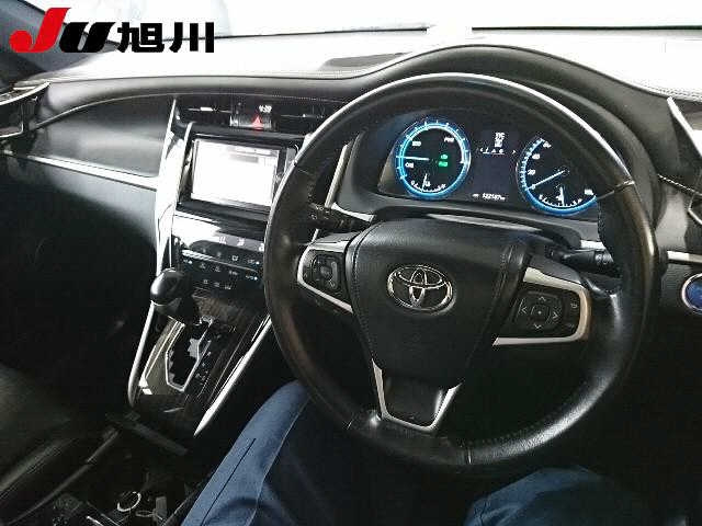 TOYOTA HARRIER 2014