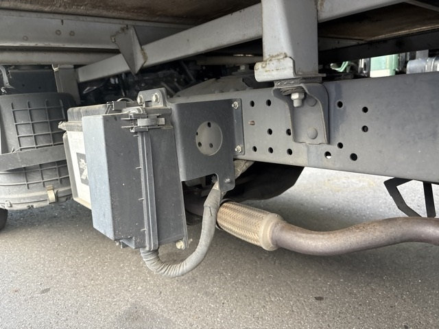 NISSAN TRUCK 2018