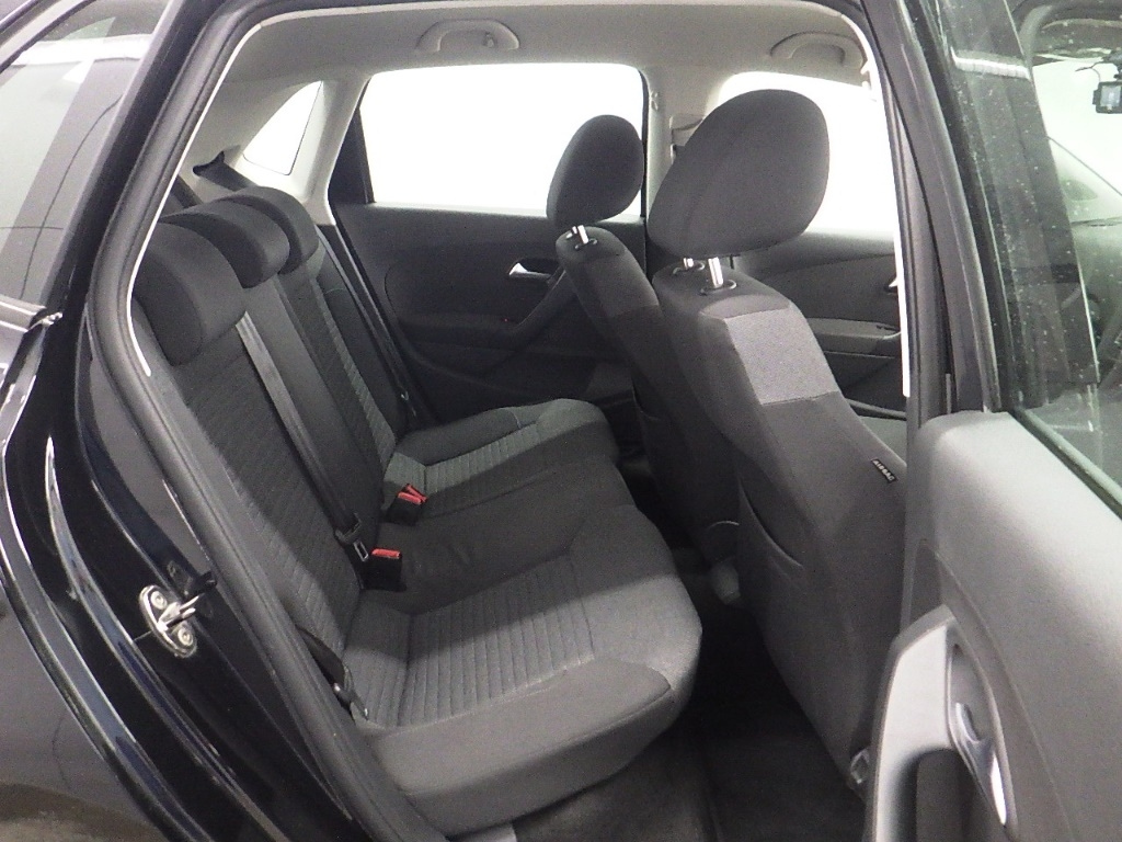 VOLKSWAGEN POLO 2014