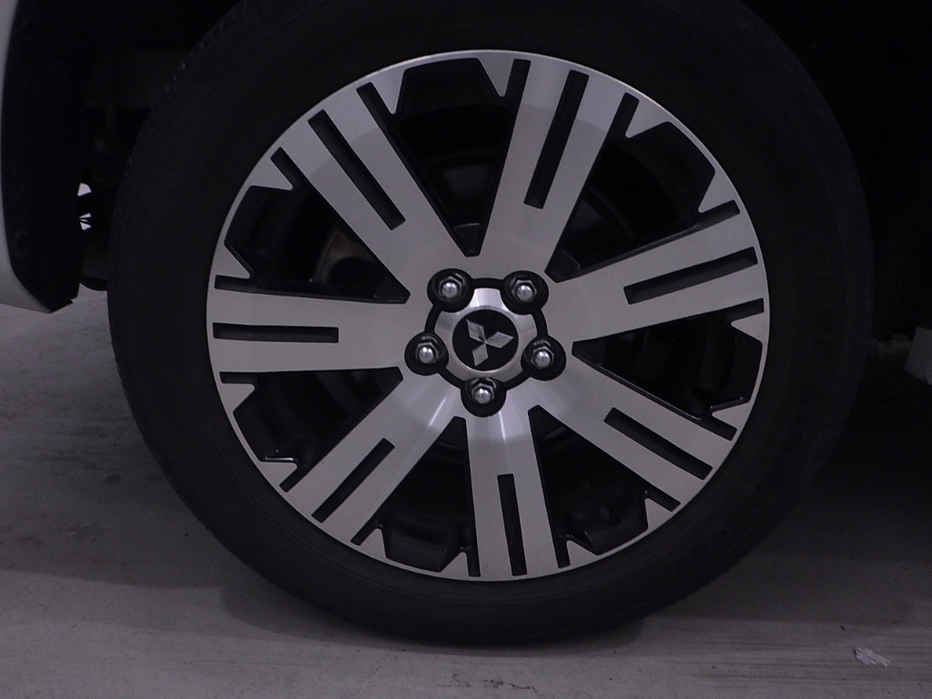 MITSUBISHI DELICA D5 2020