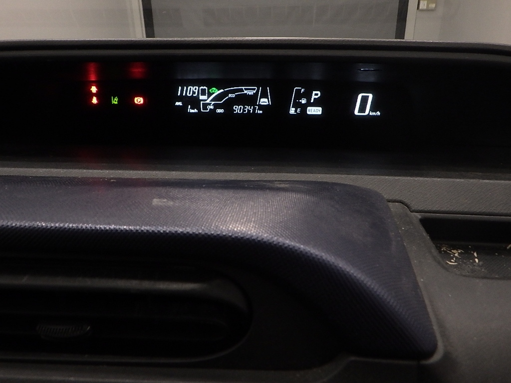 TOYOTA AQUA 2016