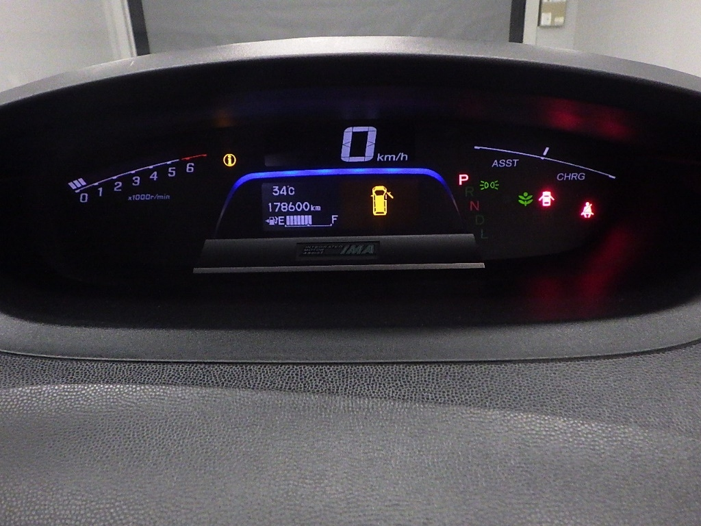 HONDA FREED 2012