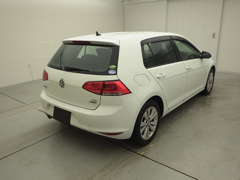 VOLKSWAGEN GOLF 2015
