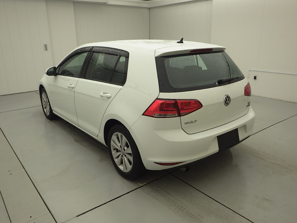 VOLKSWAGEN GOLF 2015