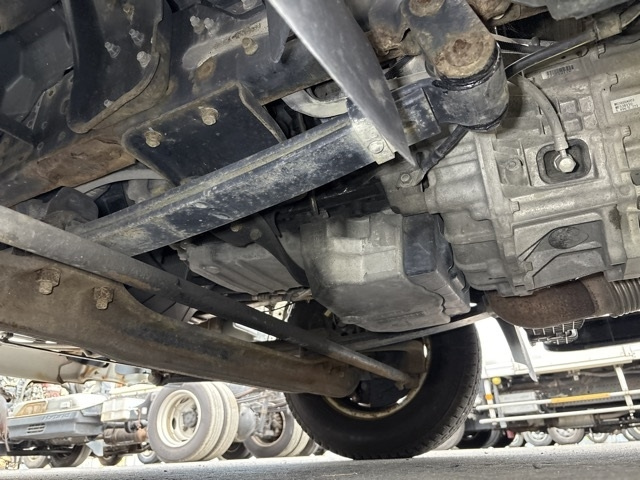 MITSUBISHI CANTER 2015