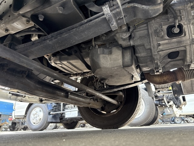 MITSUBISHI CANTER 2015