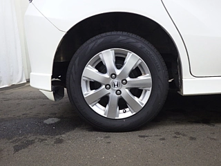 HONDA FREED 2011