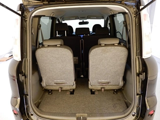 TOYOTA SIENTA 2014