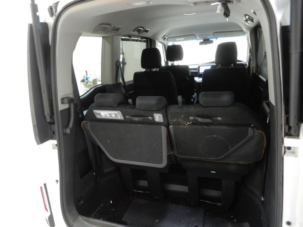 HONDA STEP WAGON 2017