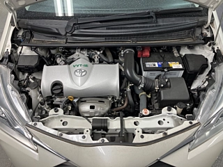 TOYOTA VITZ 2018